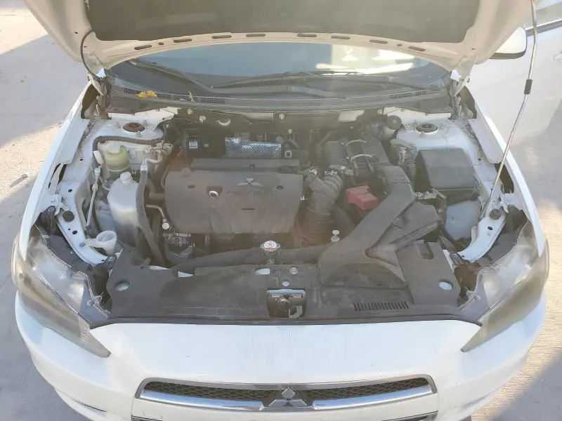 2013 MITSUBISHI LANCER SE
