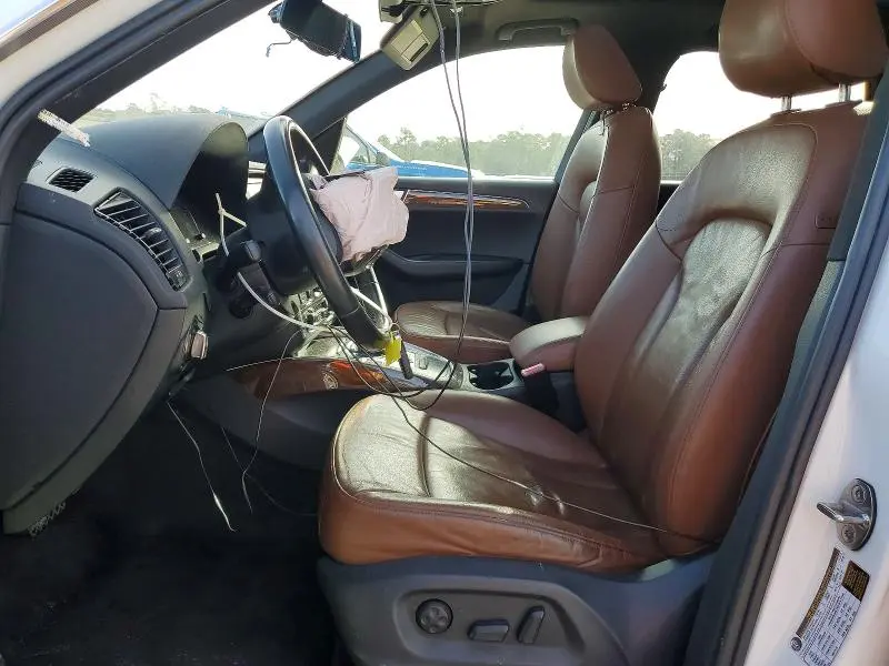 2010 AUDI Q5 PREMIUM PLUS  