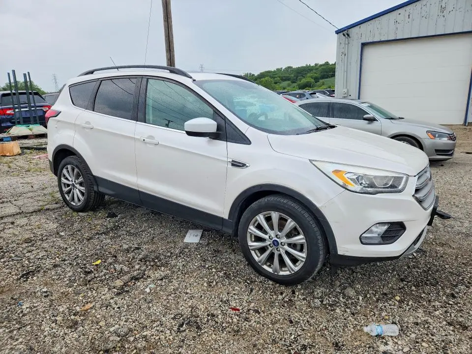 2019 FORD ESCAPE SEL  