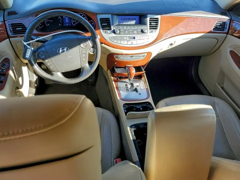 2013 HYUNDAI GENESIS 3.8L  