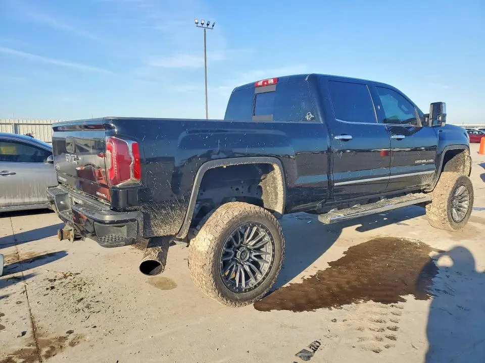 2018 GMC SIERRA K2500 DENALI  