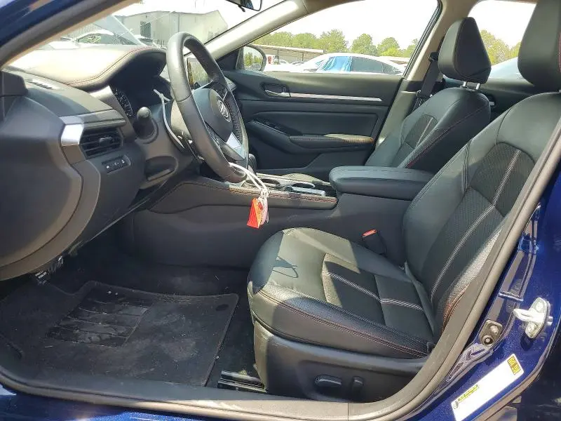 2024 NISSAN ALTIMA SR  