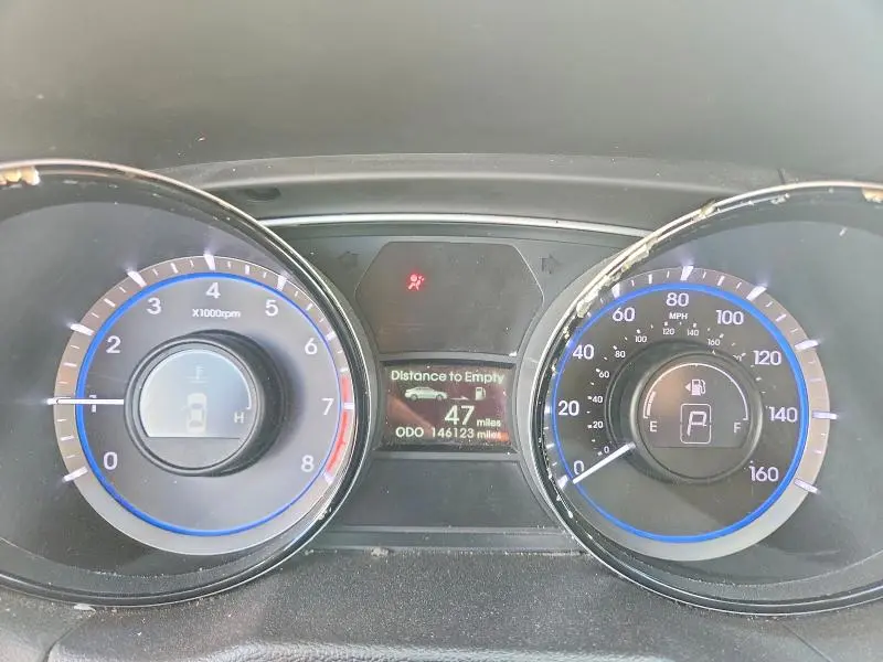2013 HYUNDAI SONATA GLS  