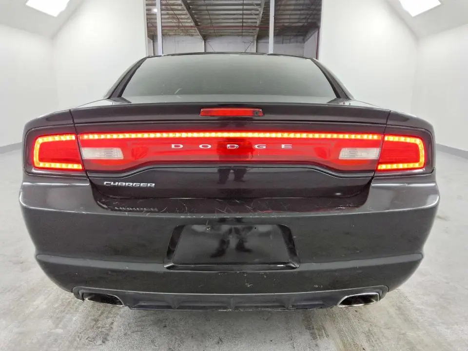2013 DODGE CHARGER SE  