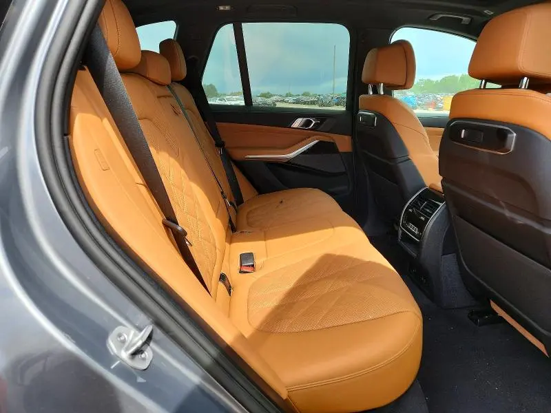 2024 BMW X5 XDRIVE50E  