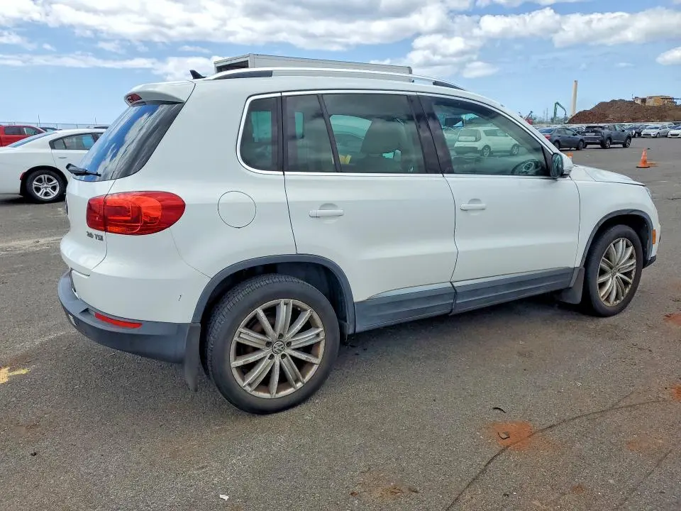 2014 VOLKSWAGEN TIGUAN S  