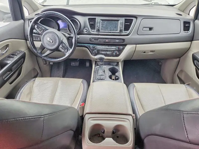 2018 KIA SEDONA LX  