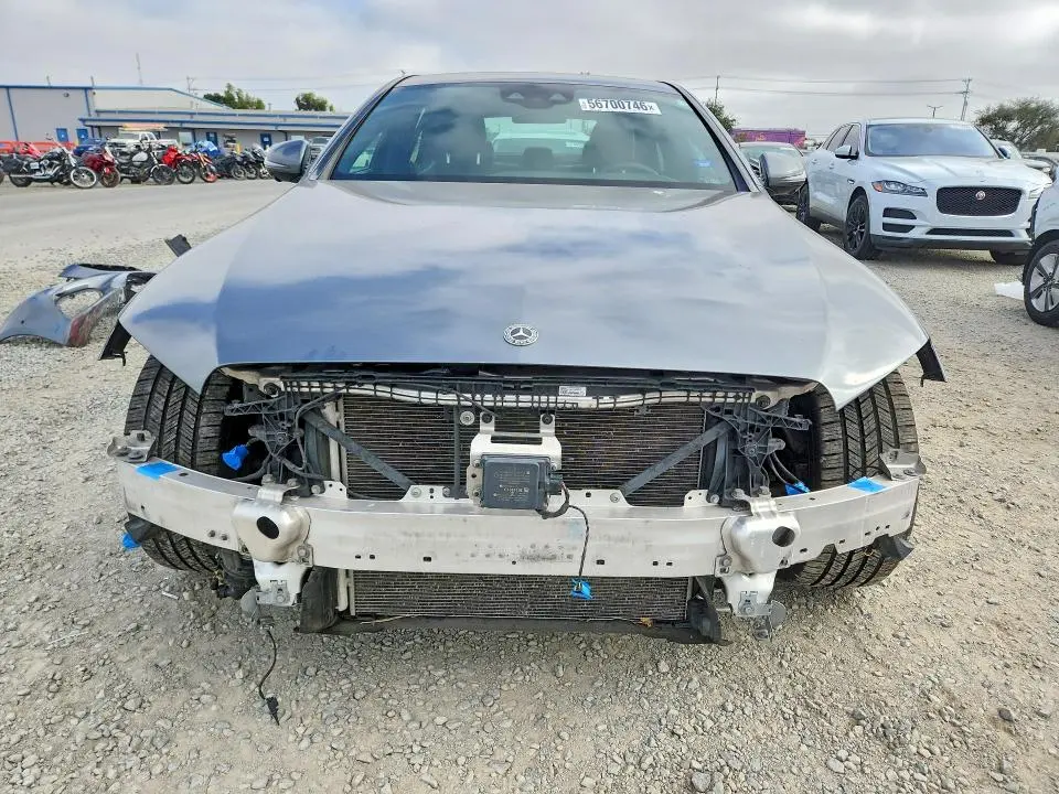 2017 MERCEDES-BENZ E 300  