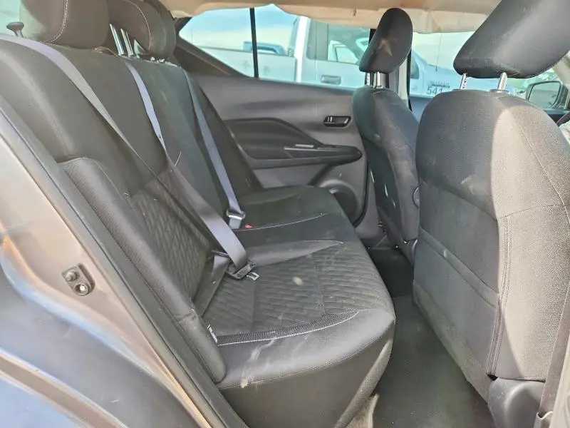 2020 NISSAN KICKS S  