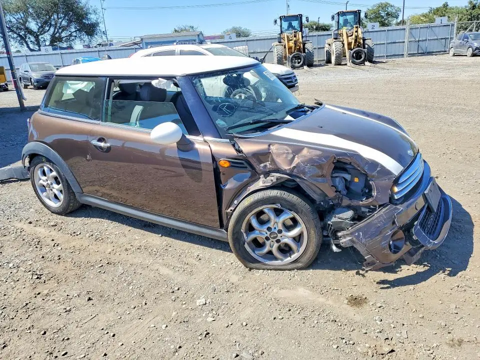 2012 MINI COOPER   