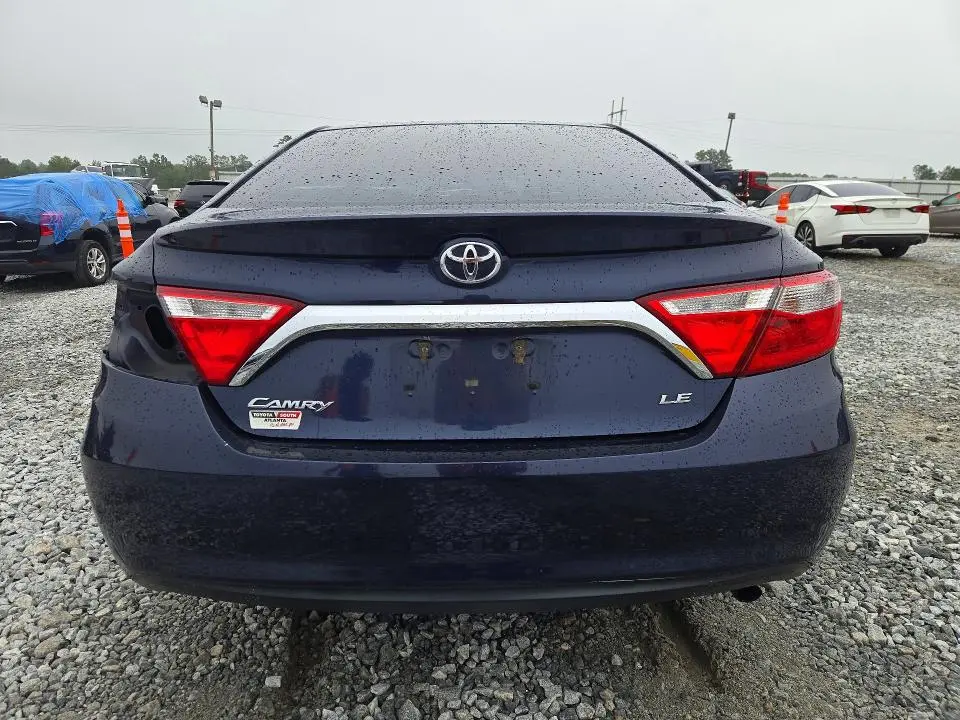 2016 TOYOTA CAMRY LE  