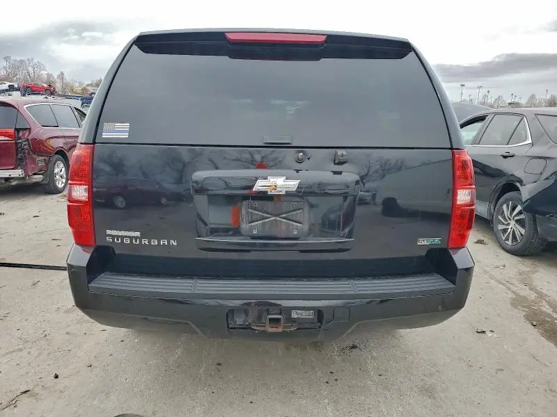 2010 CHEVROLET SUBURBAN C1500 LS  
