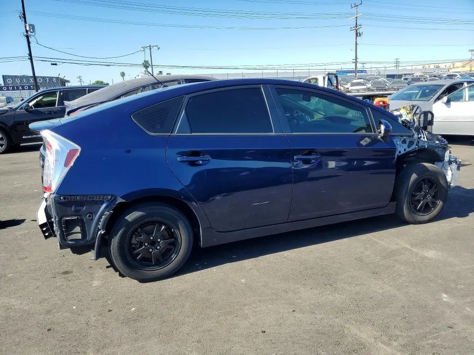 2013 TOYOTA PRIUS TWO  