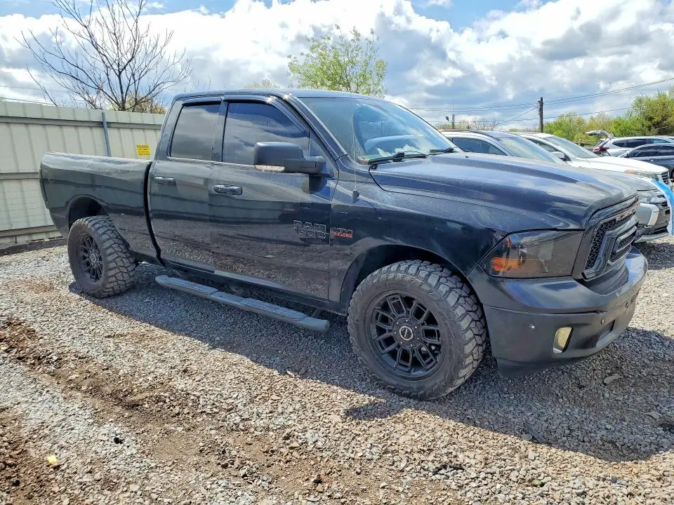 2014 RAM 1500 SLT  