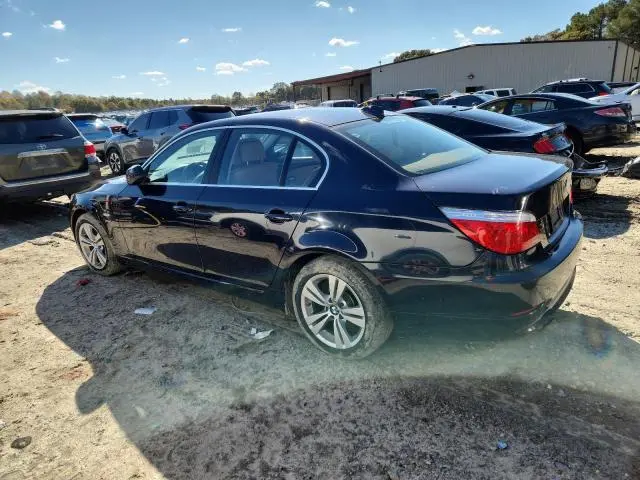 2010 BMW 528 XI  