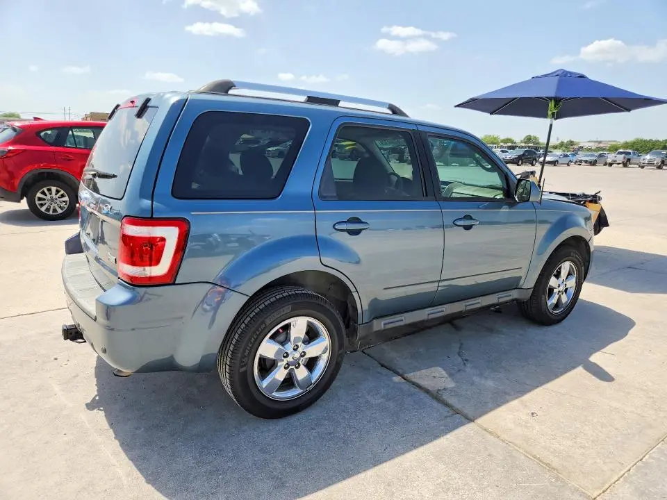2011 FORD ESCAPE LIMITED  