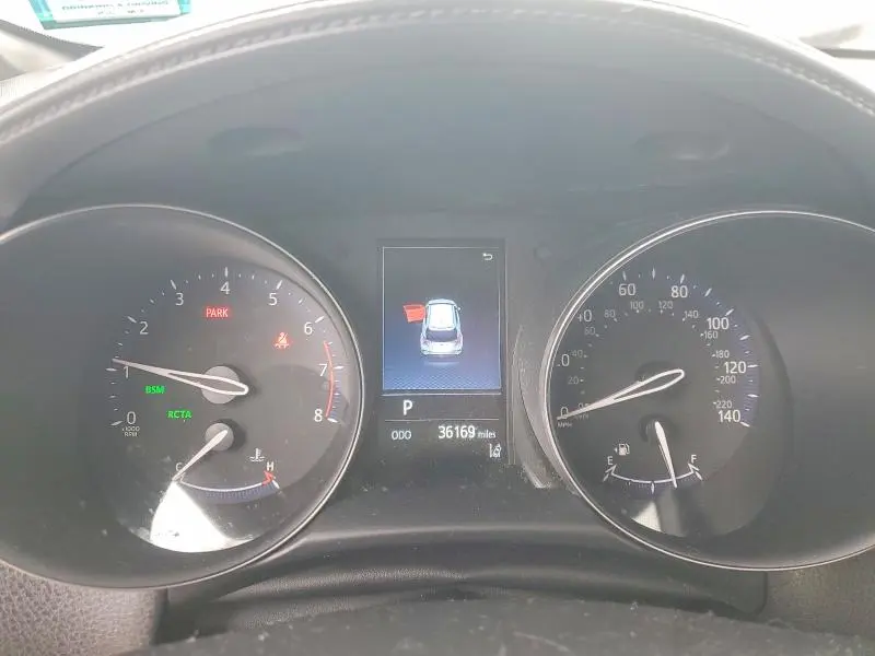 2019 TOYOTA C-HR XLE  