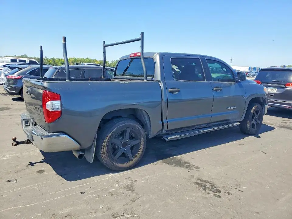 2017 TOYOTA TUNDRA SR5  