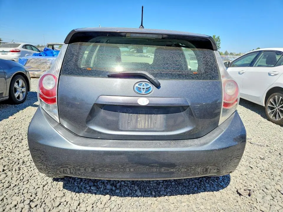 2014 TOYOTA PRIUS C ONE  