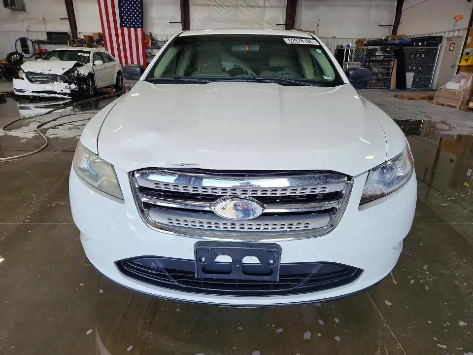 2012 FORD TAURUS SE  
