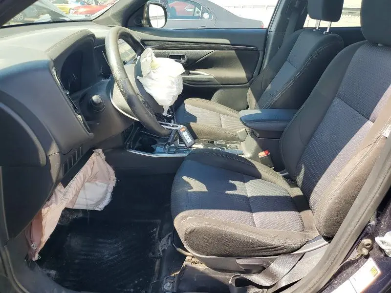 2018 MITSUBISHI OUTLANDER SE  