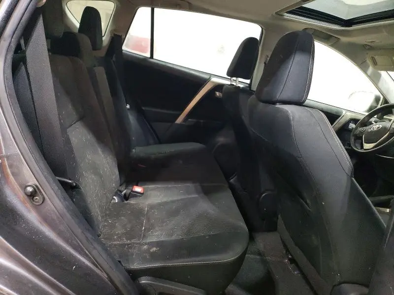 2014 TOYOTA RAV4 XLE  