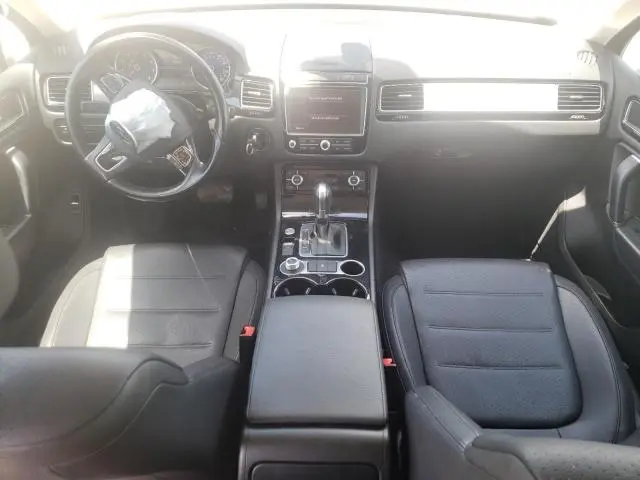 2015 VOLKSWAGEN TOUAREG V6  