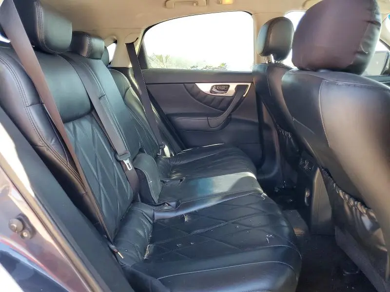 2010 INFINITI FX35 BASE  