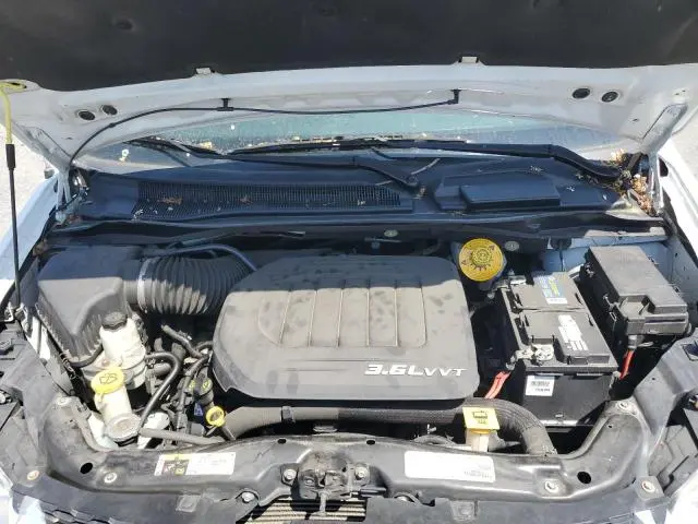 2016 DODGE GRAND CARAVAN SE  