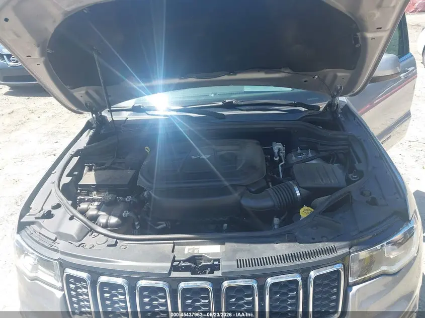 2018 JEEP GRAND CHEROKEE LAREDO E 4X2
