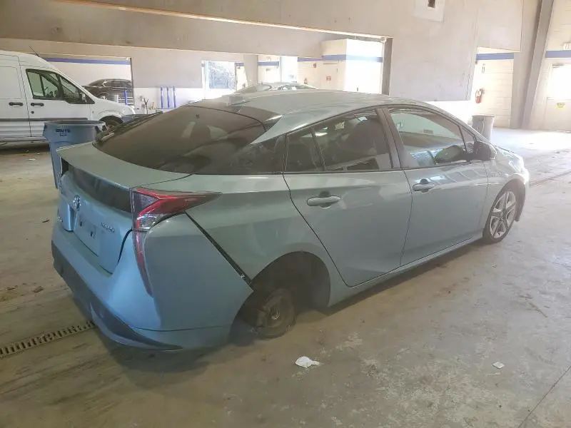 2017 TOYOTA PRIUS   