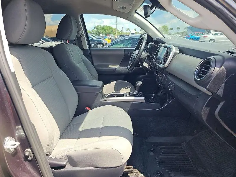 2021 TOYOTA TACOMA SR5 V6  