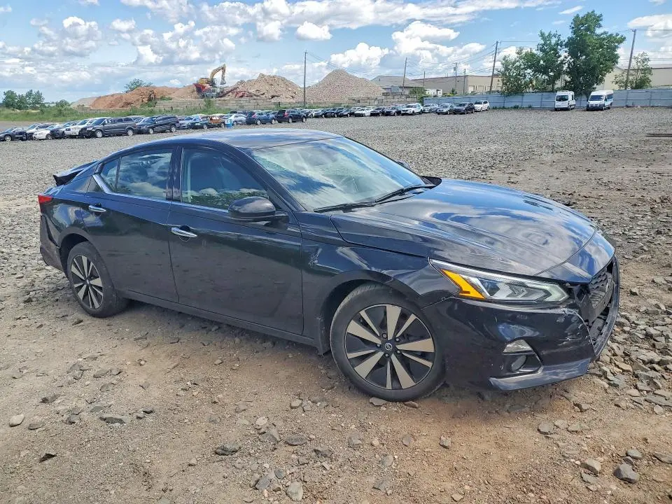 2020 NISSAN ALTIMA SV  