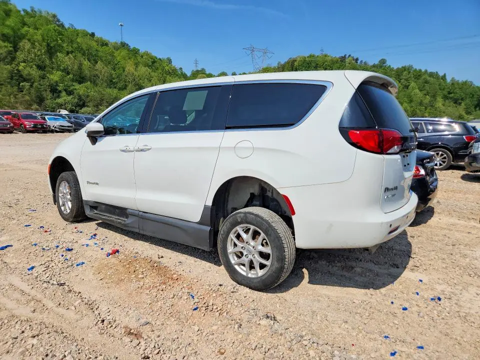 2023 CHRYSLER VOYAGER LX  