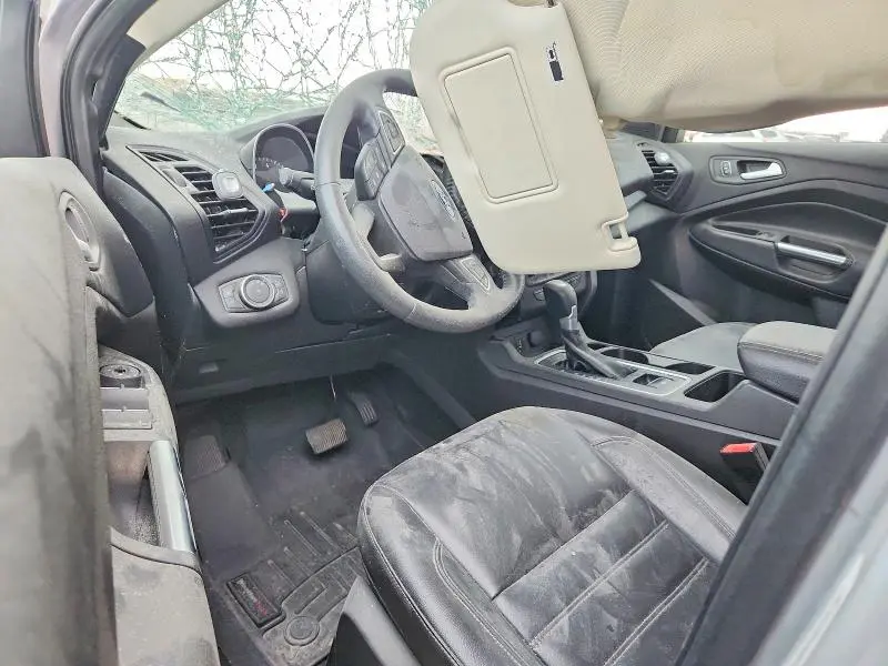 2017 FORD ESCAPE SE  