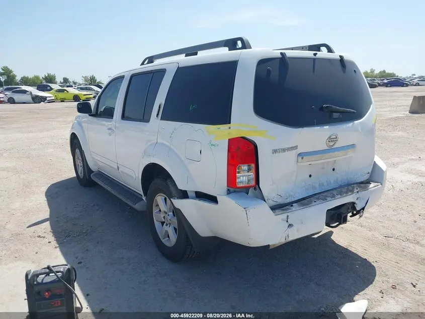 2012 NISSAN PATHFINDER SV