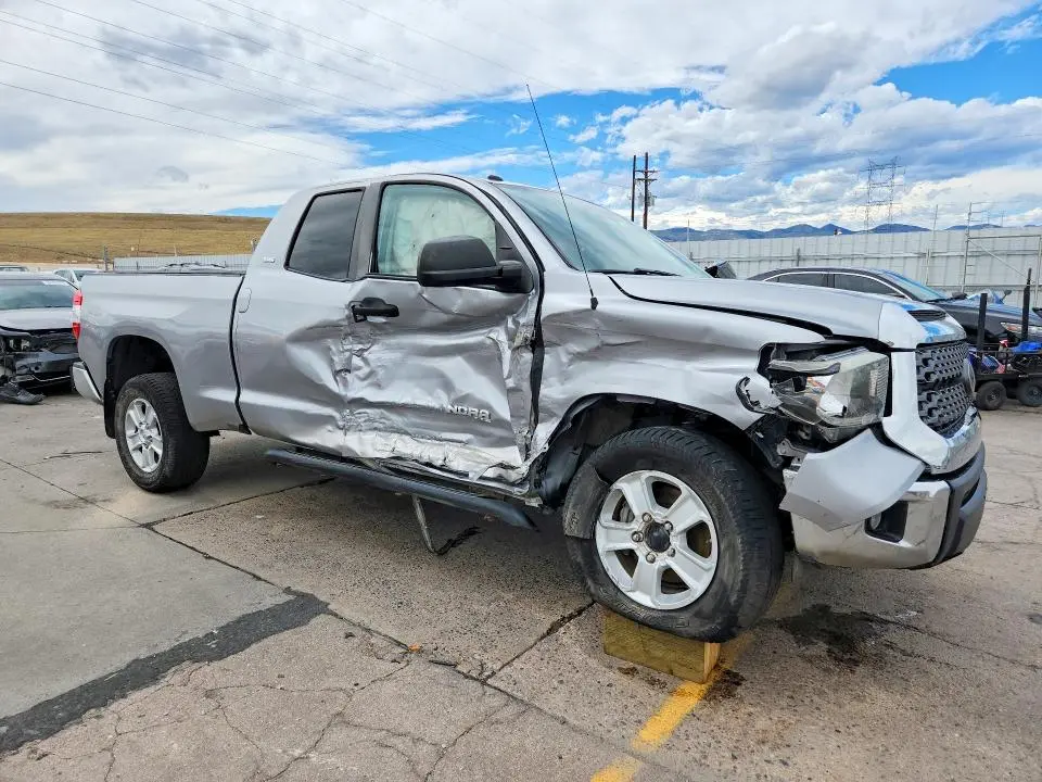 2019 TOYOTA TUNDRA SR5  