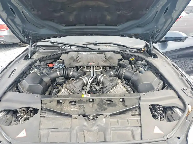 2015 BMW M6 GRAN COUPE  
