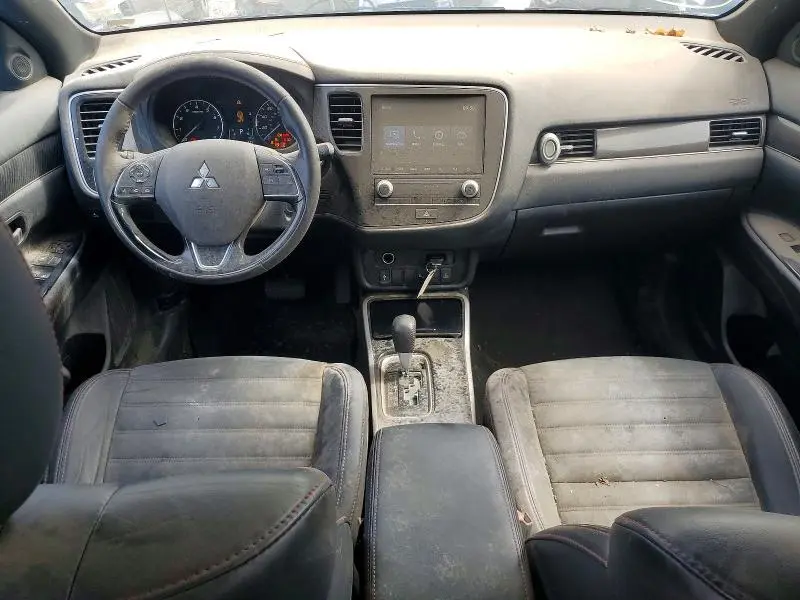 2020 MITSUBISHI OUTLANDER SE  