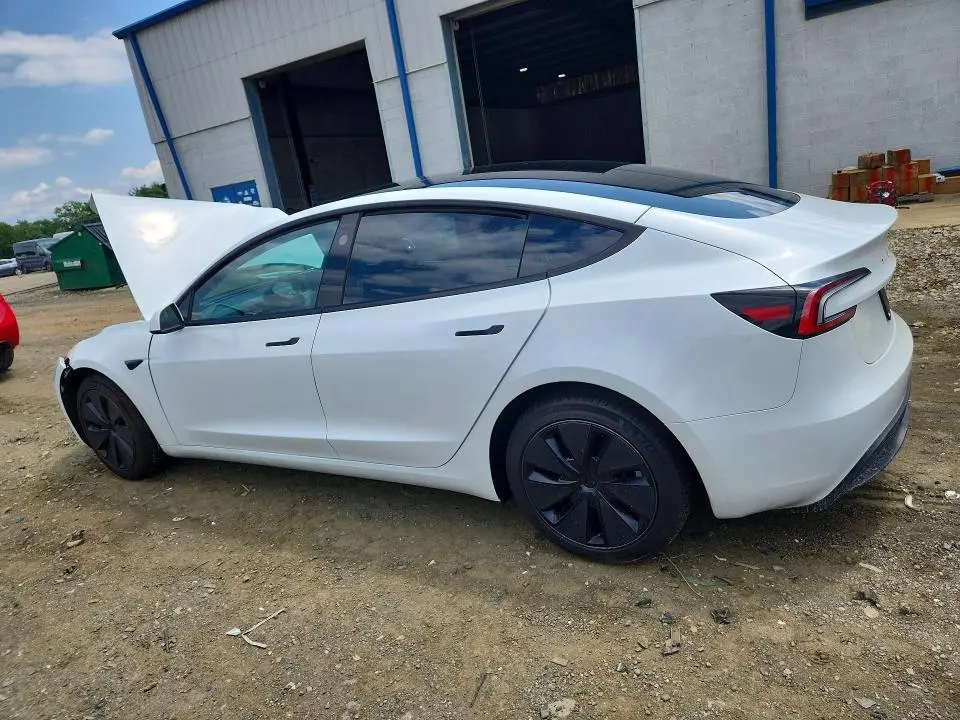 2026 TESLA MODEL 3   