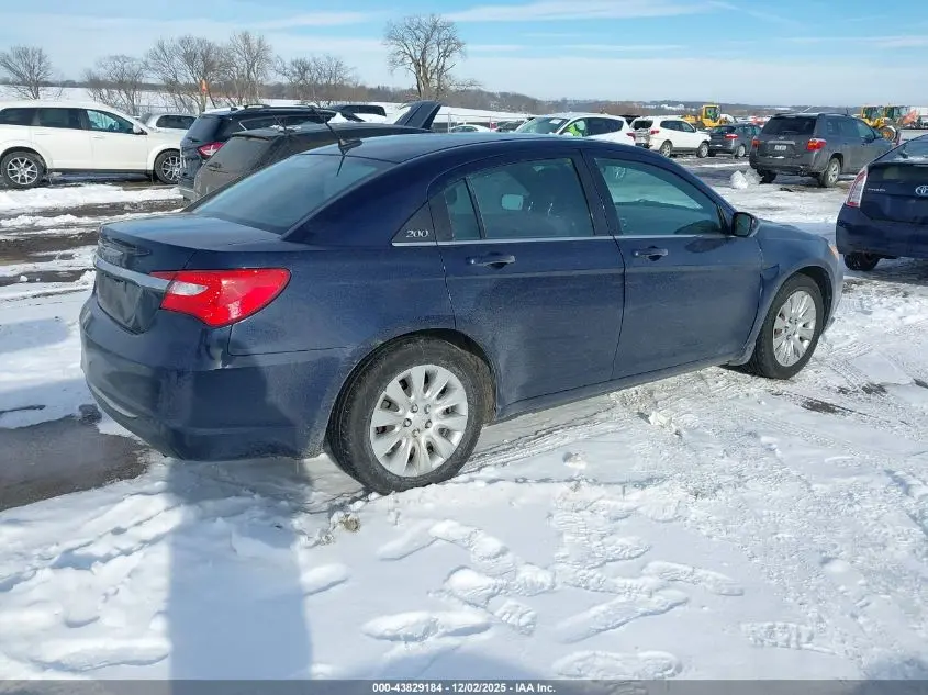 2014 CHRYSLER 200 LX