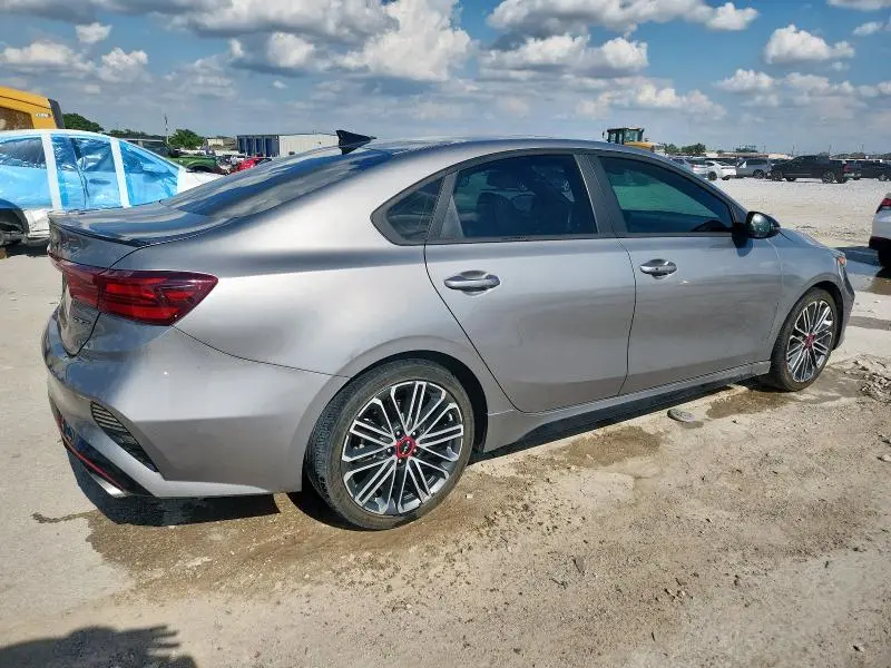 2023 KIA FORTE GT  