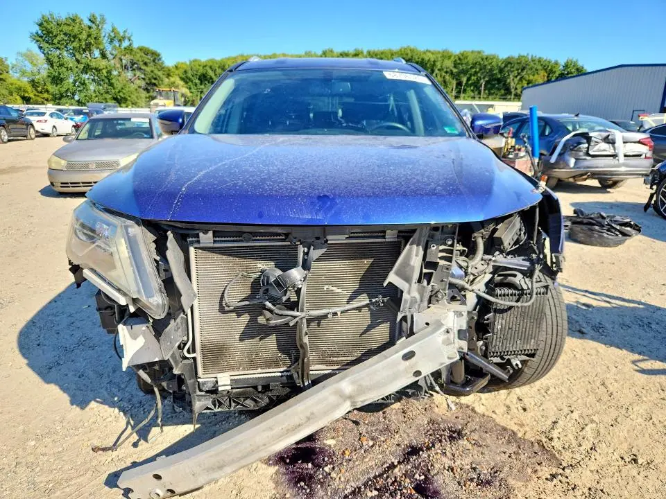2019 NISSAN PATHFINDER SV  