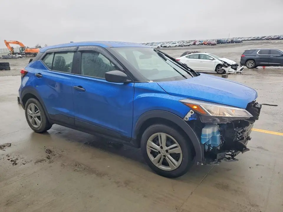 2024 NISSAN KICKS S  