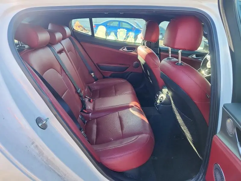 2018 KIA STINGER GT1  