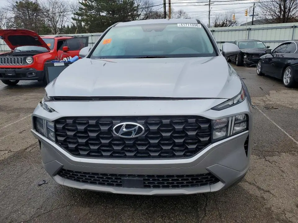 2021 HYUNDAI SANTA FE SE  
