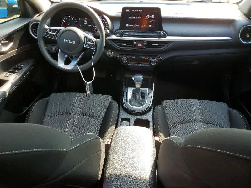 2023 KIA FORTE EX  