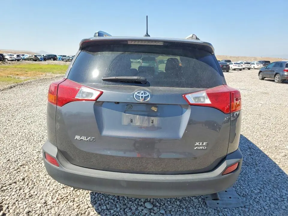 2014 TOYOTA RAV4 XLE  