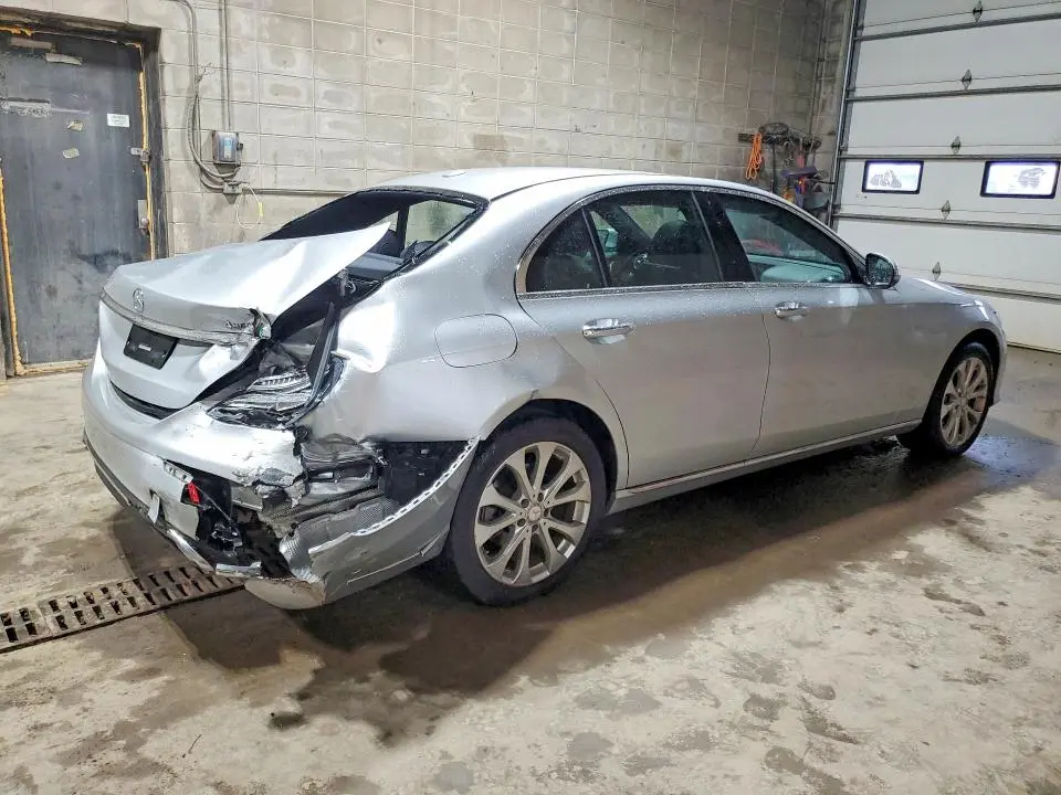 2017 MERCEDES-BENZ E 300 4MATIC  