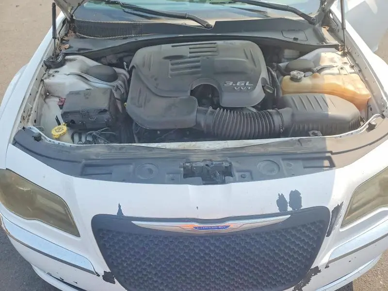 2013 CHRYSLER 300   